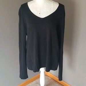 XL Black v neck sweater